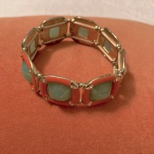 BEAUTIFUL STRETCH BRACELET!